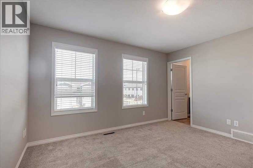 17 Hawthorn Place — photo 13 of 30
