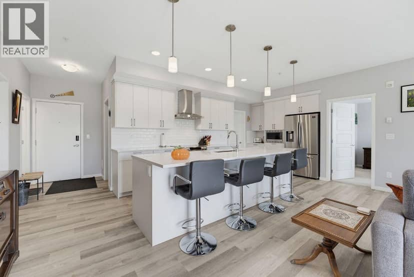 204, 300 Harvest Hills Place NE, Calgary, photo 2