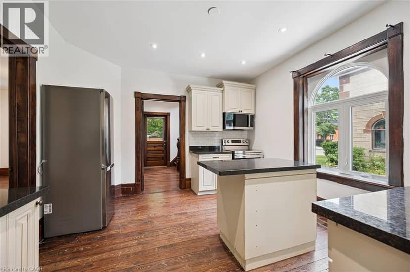 245 LOWTHER Street S, Cambridge, photo 8
