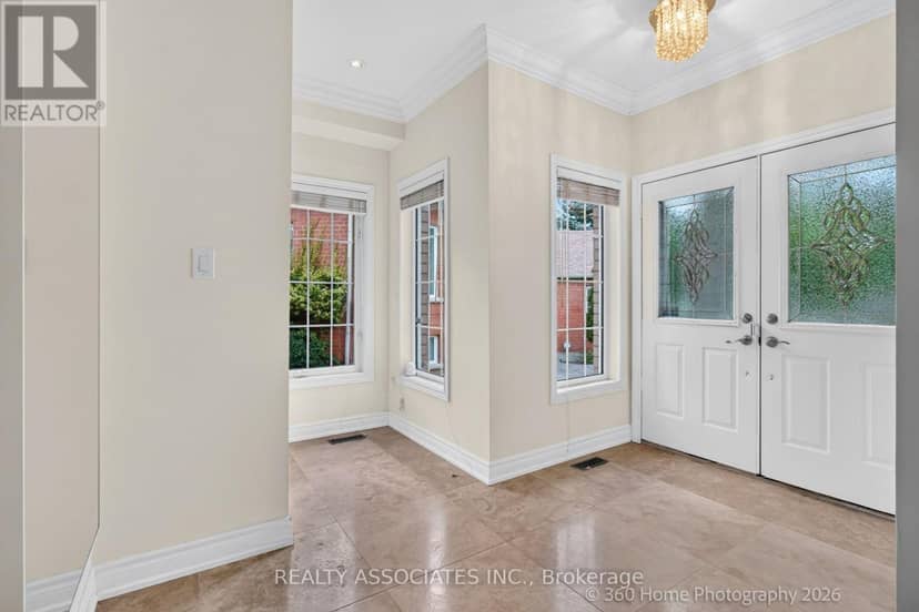 128 Coalbrook Court — photo 9 of 31