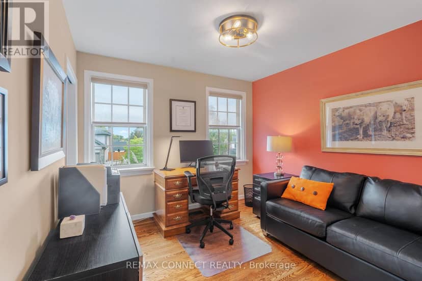 26 Averdon Crescent — photo 25 of 33