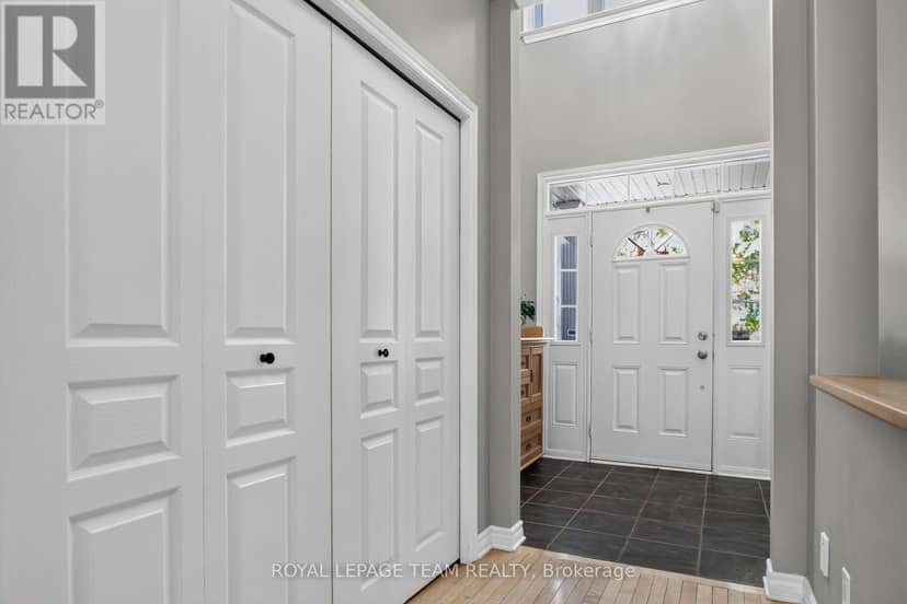 127 Coyote Crescent — photo 12 of 40