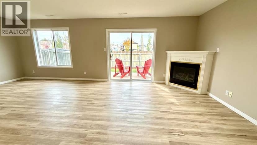 194 Peigan Court W — photo 21 of 35