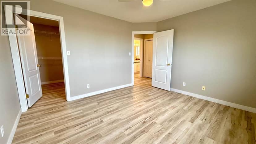194 Peigan Court W — photo 14 of 35