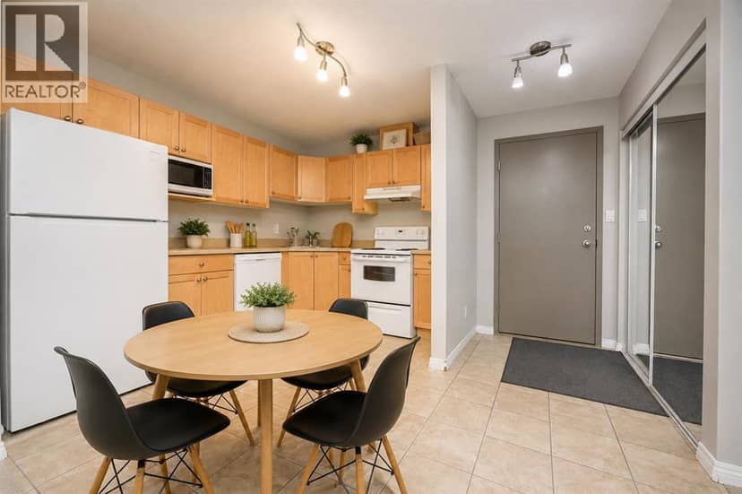 102, 9810 96 Street, Grande Prairie, photo 3
