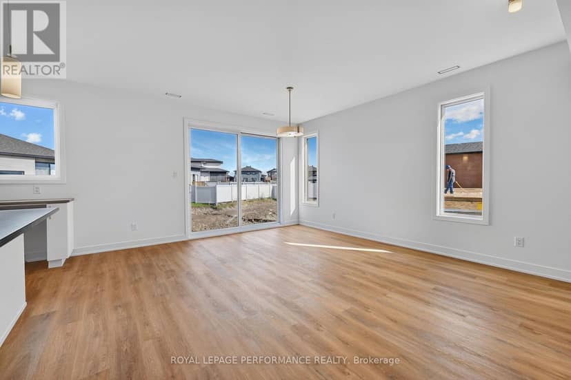 55 Rutile Street — photo 11 of 40