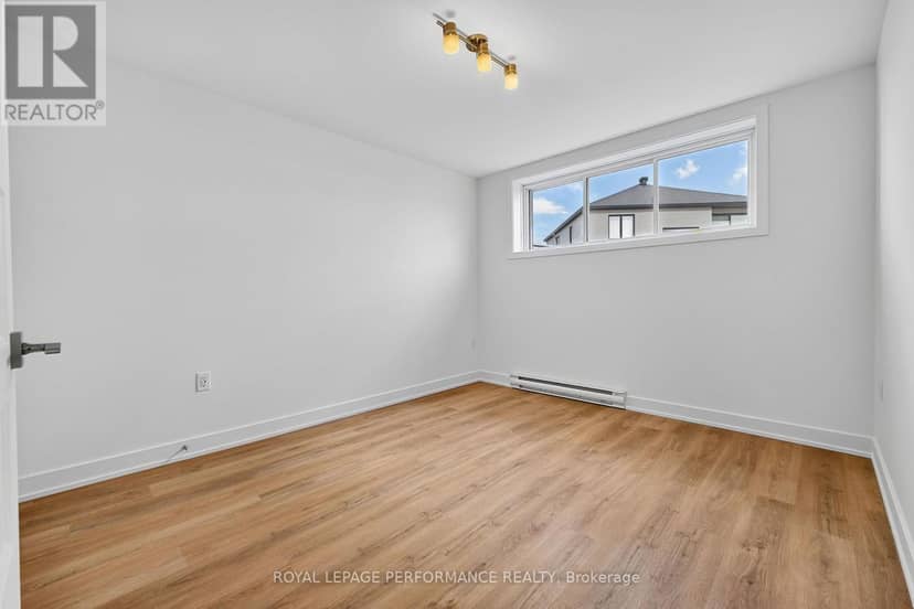 55 Rutile Street — photo 27 of 40