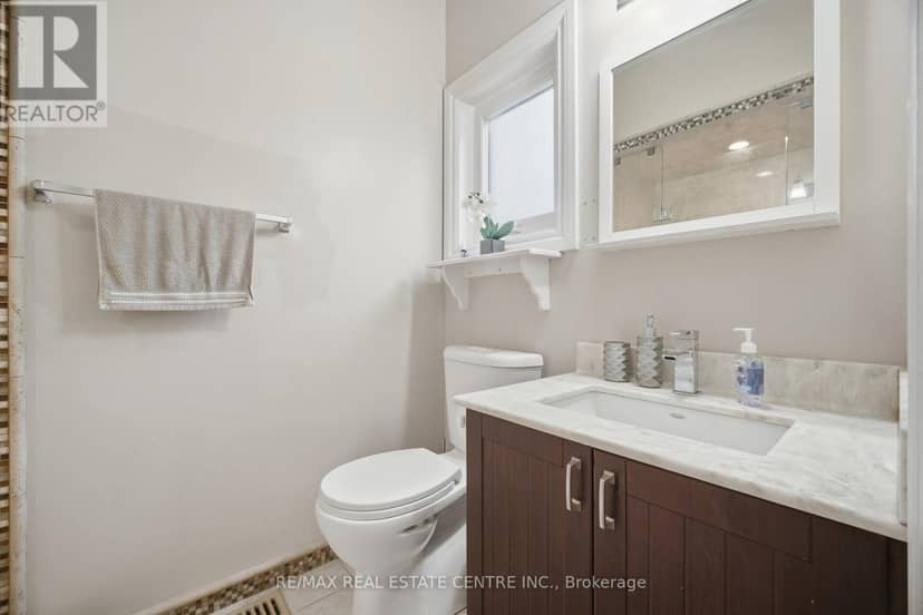 19 Amberdale Court — photo 24 of 37