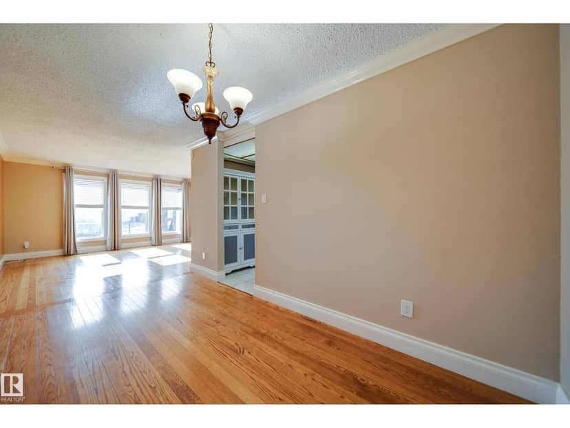 11720 158 AV NW — photo 15 of 40