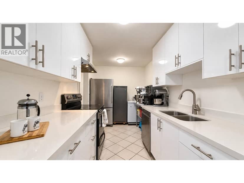 124 9101 HORNE STREET, Burnaby, photo 2
