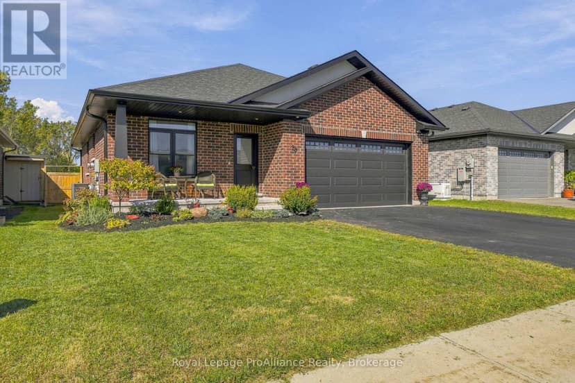 28 Aberdeen Street W, Stirling-Rawdon, photo 2