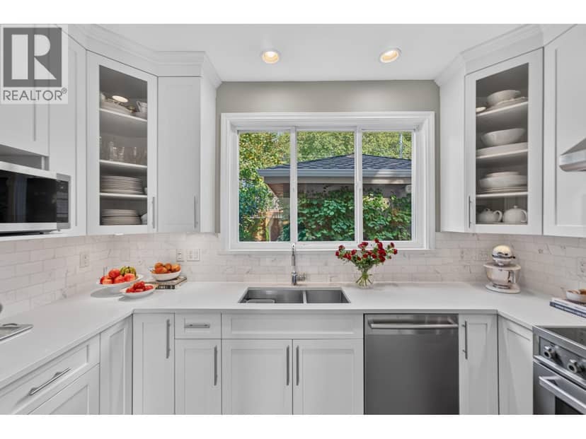135 E 43RD AVENUE, Vancouver
