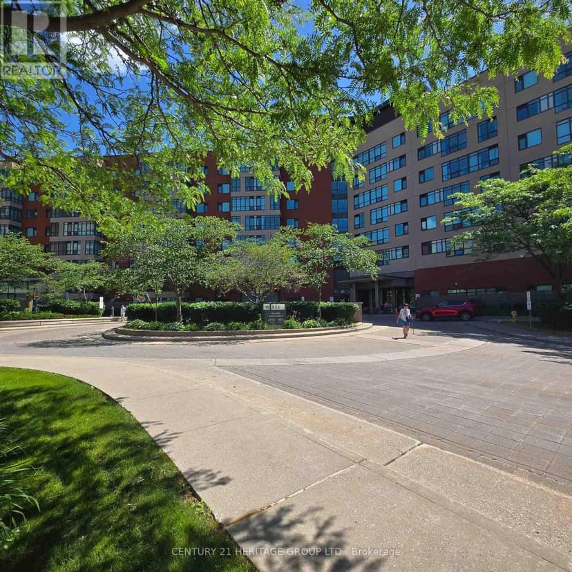 319 - 90 Scottfield Drive, Toronto, photo 2
