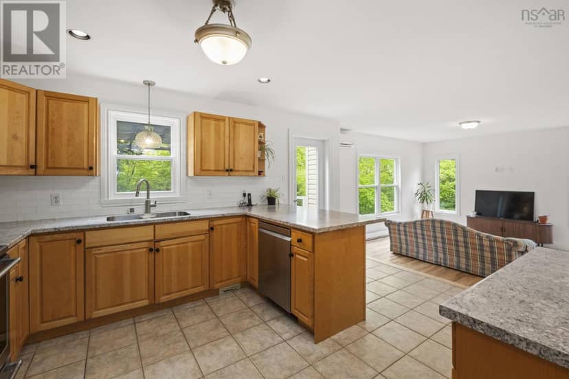 88 Lochmoor Lane — photo 11 of 40
