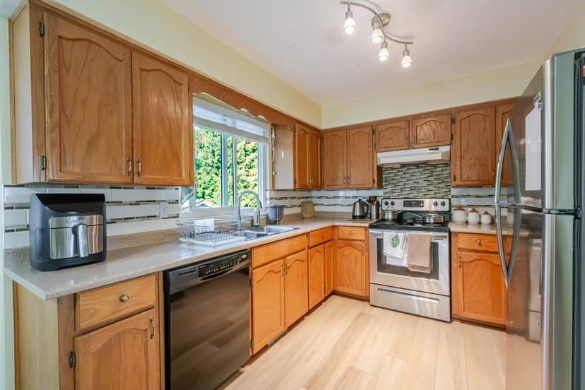 32145 Clinton Avenue, Abbotsford, photo 6