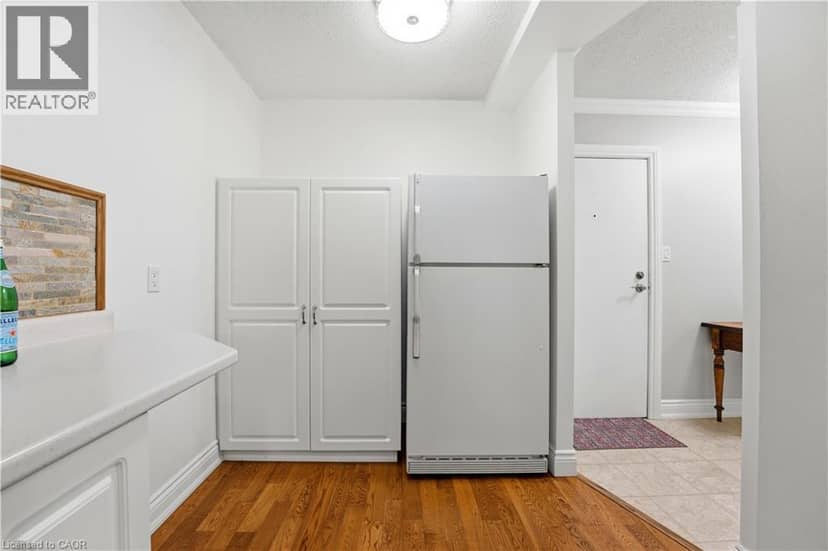 944 CALEDONIAN View Unit# 206, Cambridge, photo 8