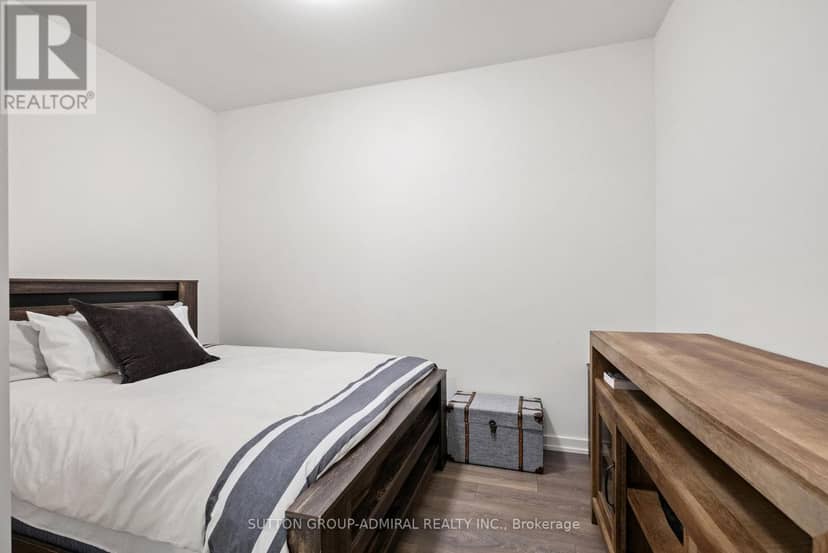 305 - 21 Matchedash Street — photo 16 of 38