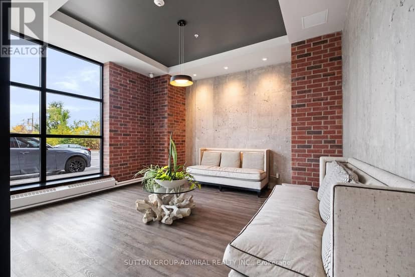 305 - 21 Matchedash Street — photo 24 of 38