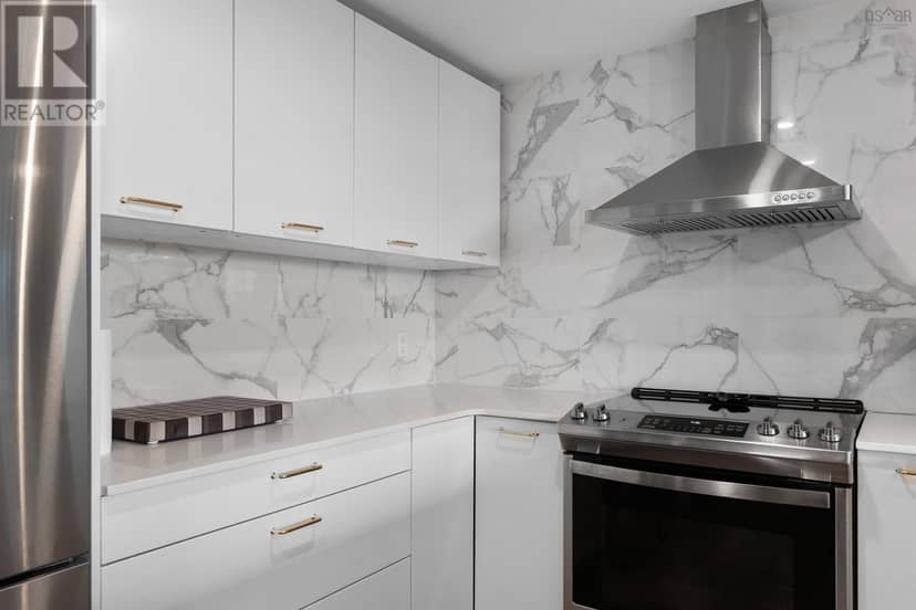 702 1 Prince Street — photo 19 of 39
