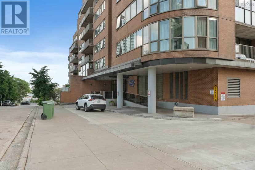 702 1 Prince Street — photo 5 of 39