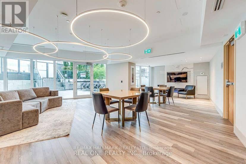 4505 - 99 John Street — photo 13 of 14