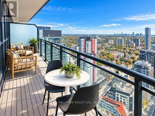 4505 - 99 John Street — photo 9 of 14