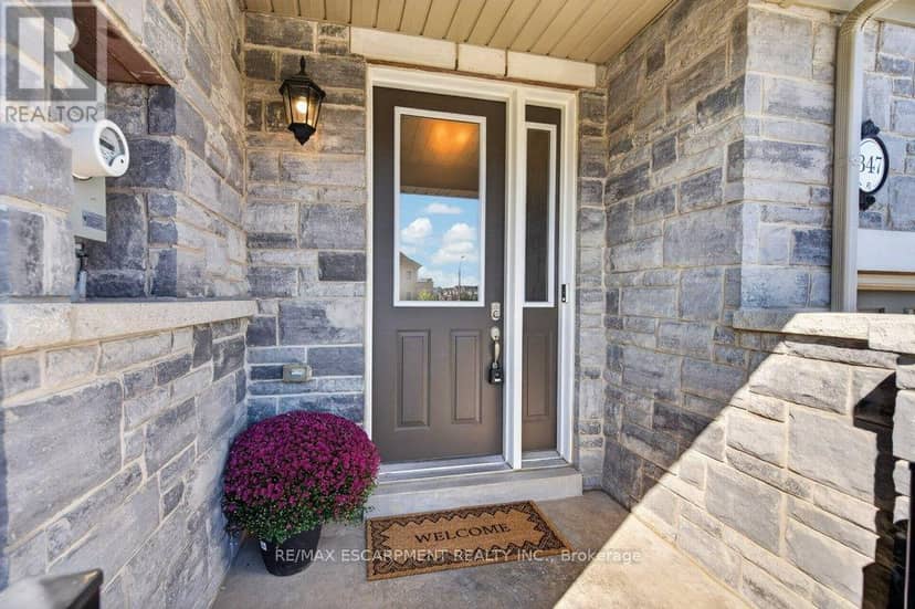 347 Raymond Road, Hamilton, photo 5