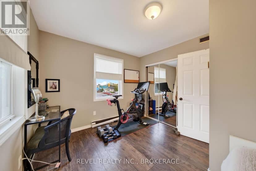 637 Collins Bay Road — photo 28 of 40