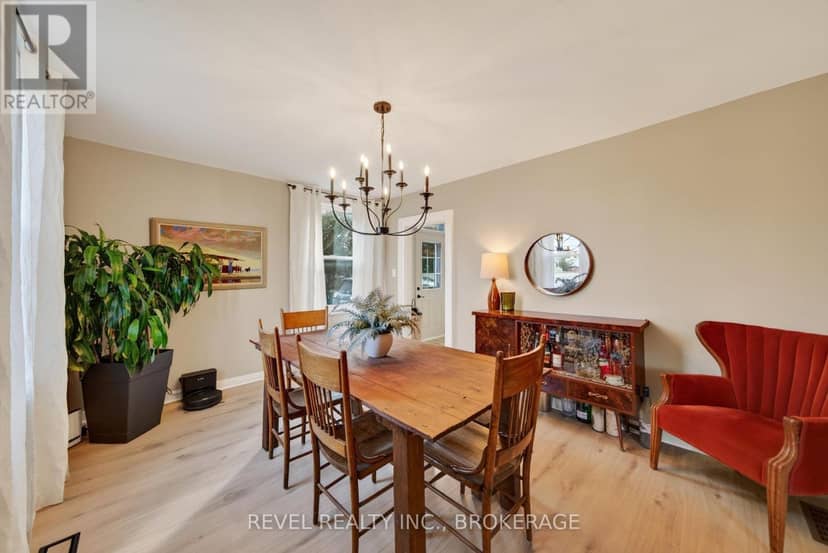 637 Collins Bay Road, Kingston, photo 6
