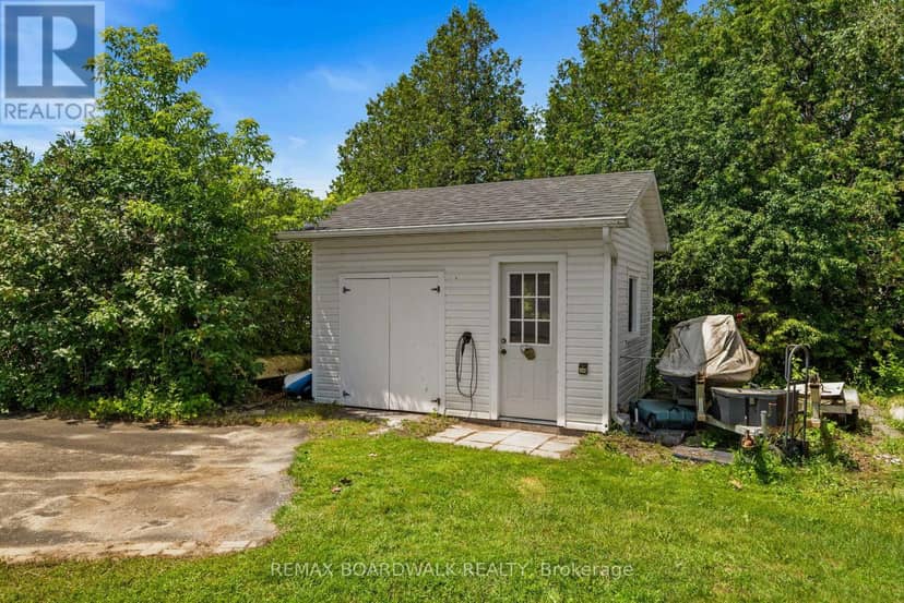 18 Berg Crescent — photo 39 of 40
