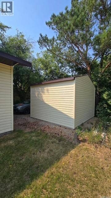 373 Brownlee Avenue — photo 12 of 25