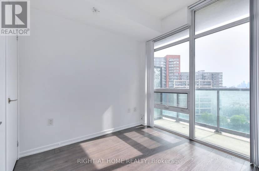 1511 - 36 Lisgar Street — photo 14 of 27