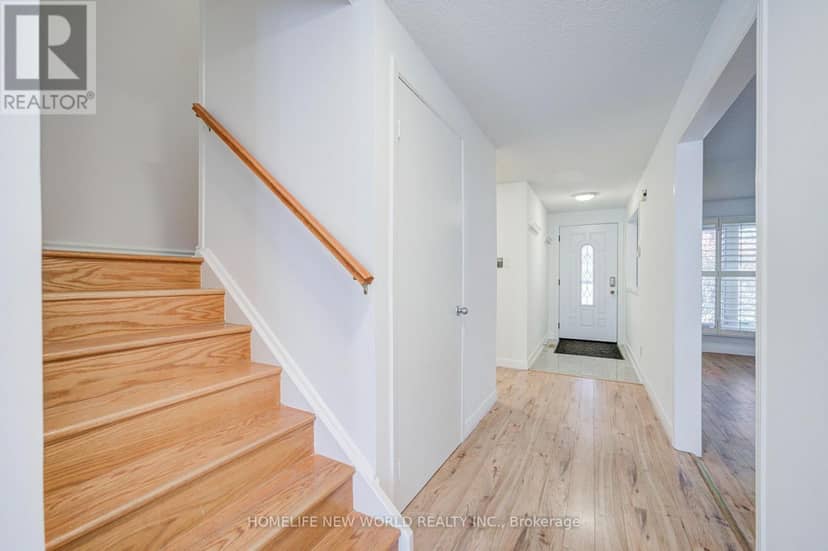 102 Madsen Crescent — photo 10 of 40
