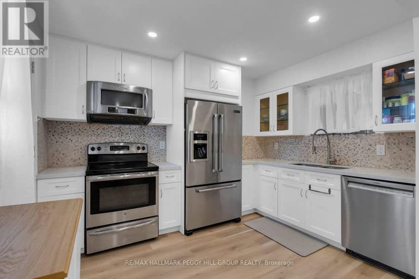 B1 - 63 Ferris Lane, Barrie, photo 2