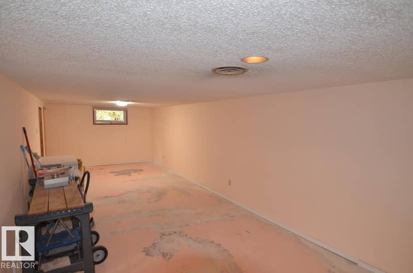 4915 53 AV — photo 21 of 26