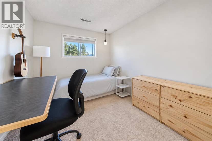 109 Boyce Street — photo 17 of 28