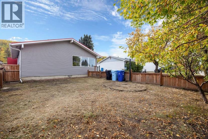 67 Alberta Drive — photo 36 of 38