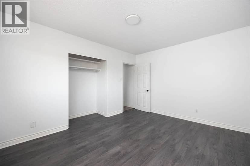 67 Alberta Drive — photo 12 of 38