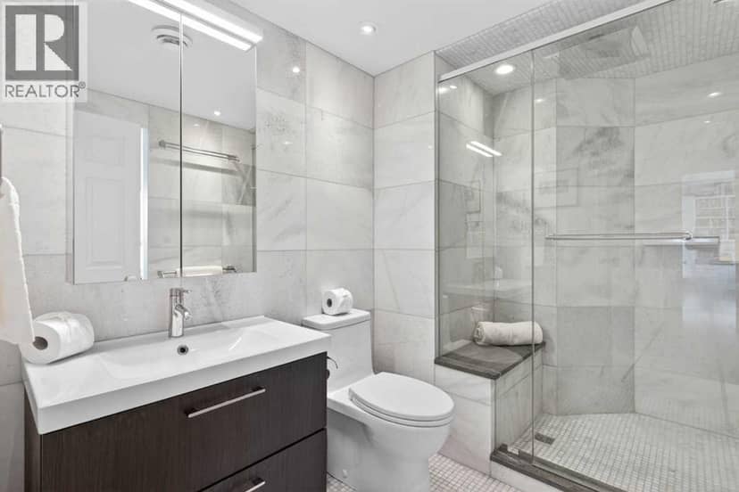2030, 720 13 Avenue SW — photo 19 of 28