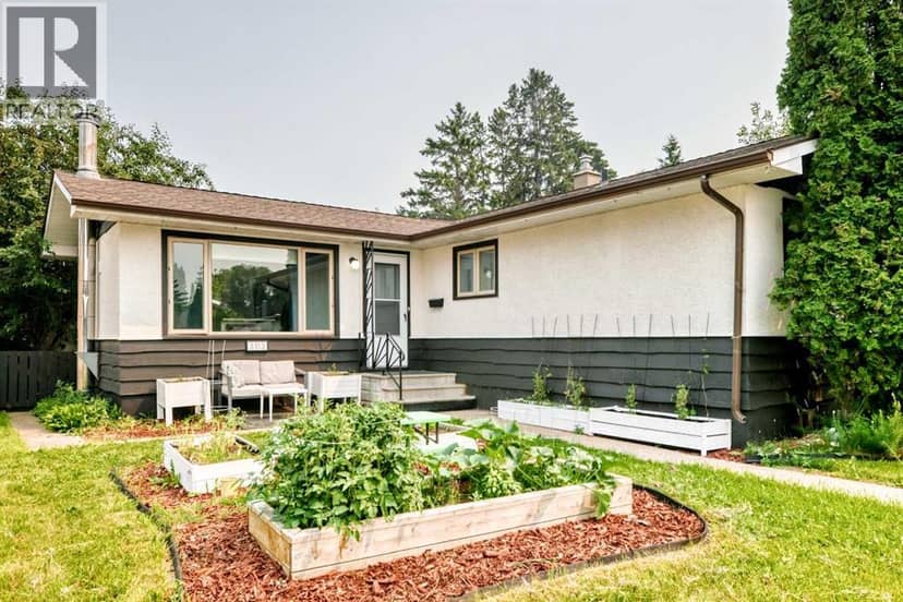 3313 42A Avenue Close, Red Deer, photo 3