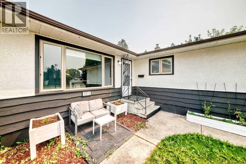 3313 42A Avenue Close, Red Deer, photo 4