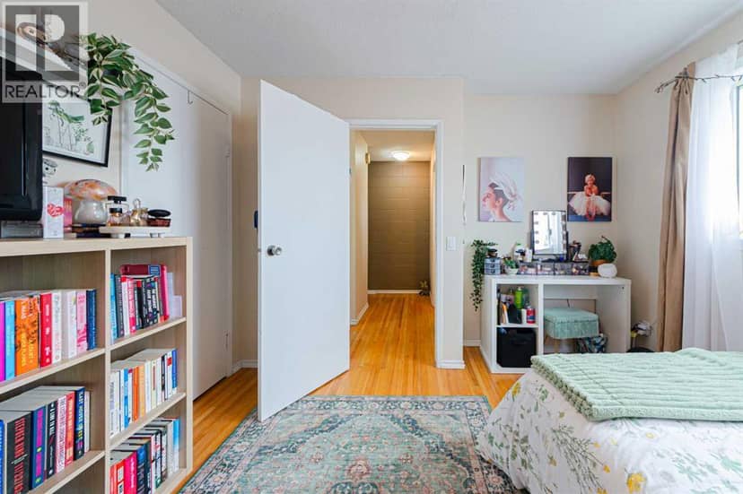 5412 14 Avenue SE — photo 20 of 29