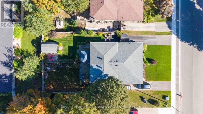 242 Bricker Street, Saugeen Shores, photo 2