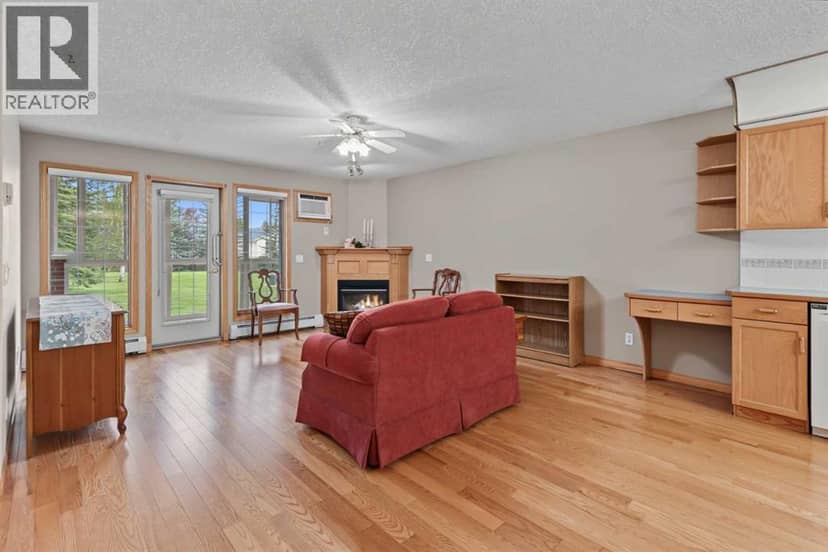 104, 6868 Sierra Morena Boulevard SW, Calgary, photo 2