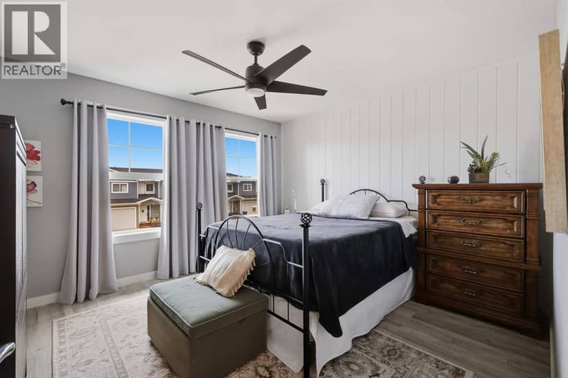 14 Hawthorn Place — photo 17 of 40