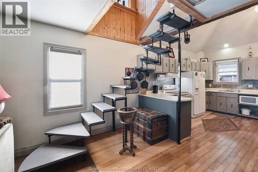 36 Talbot STREET — photo 18 of 40