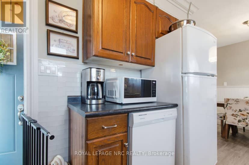 113 Lyons Avenue — photo 20 of 40