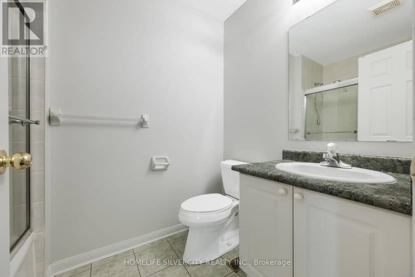 25 Van Hoof Crescent — photo 34 of 40