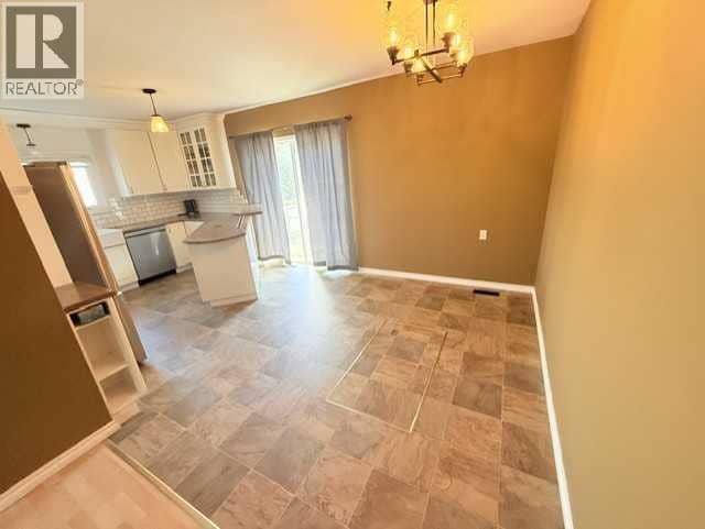 11137 92 Street — photo 16 of 37