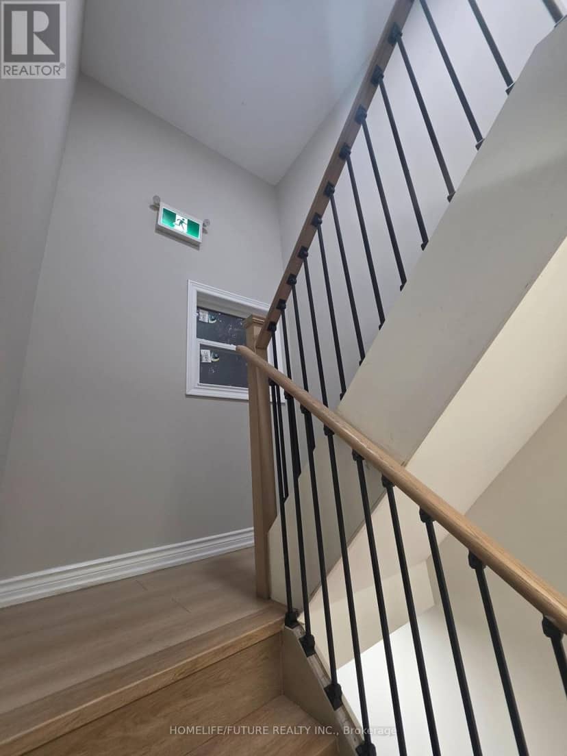 2983 Lawrence Avenue E, Toronto